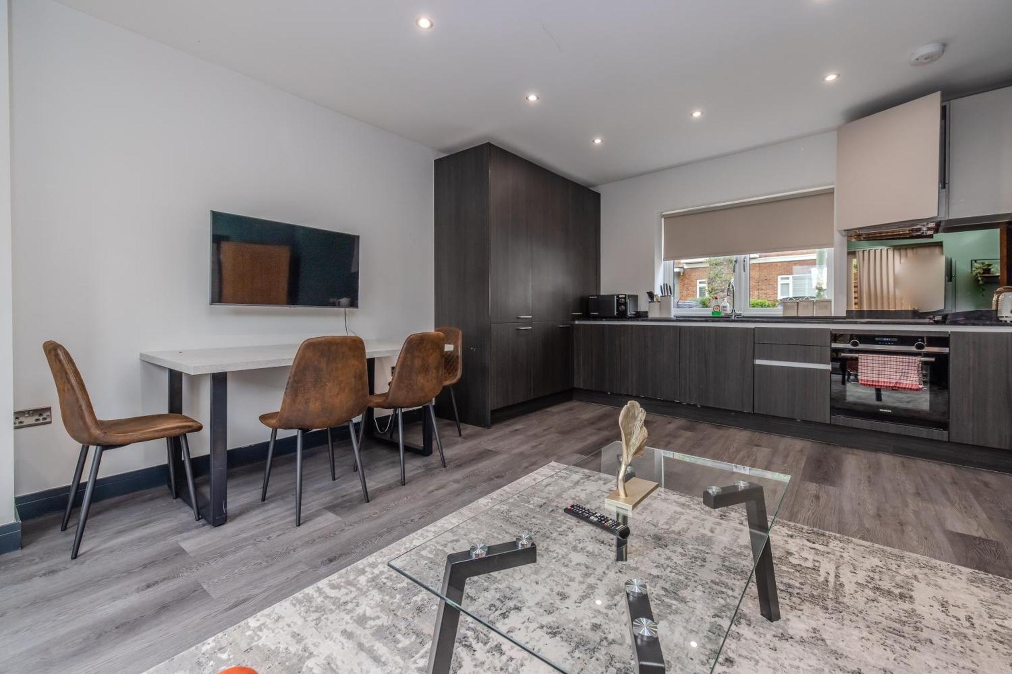 Central Hove 3 Bedroom Flat Bn340Bwil Dış mekan fotoğraf