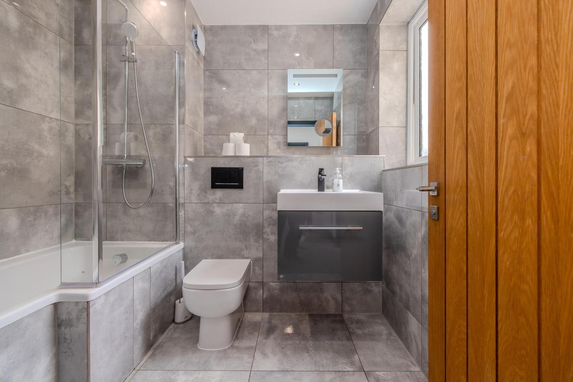 Central Hove 3 Bedroom Flat Bn340Bwil Dış mekan fotoğraf